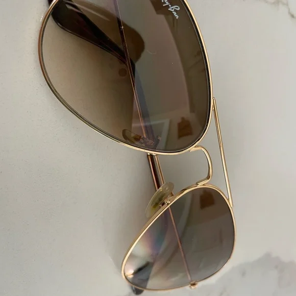 Ray-Ban Aviator Gold and Brown Sunglasses - Picture 3 of 14